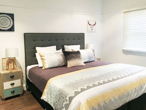 Audrey's Nowra - Holiday Sunshine Coast 5