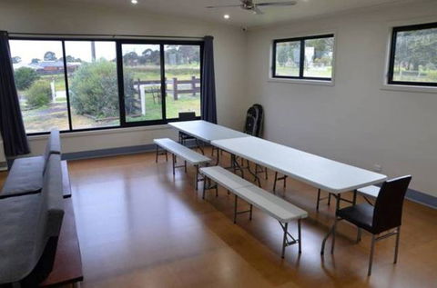 Bellarine Lodge Sleeps 30 - Holiday Sunshine Coast 1
