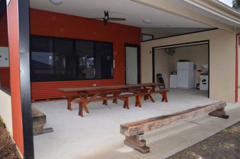 Bellarine Lodge Sleeps 30 - Holiday Sunshine Coast 2