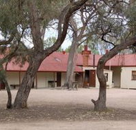 Chowilla Station Shearer's Quarters Accommodation - Sunshine Coast Tourism