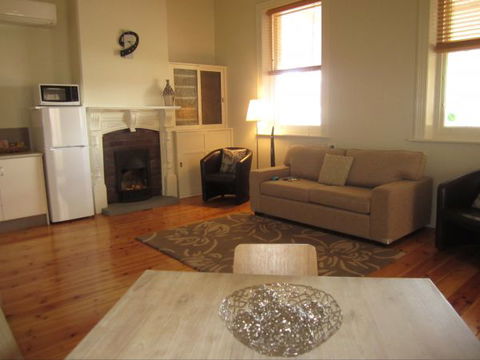 Clydesdale Cottage Bed & Breakfast - Sunshine Coast Tourism 2