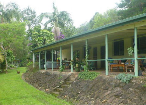Crofton's Retreat - Sunshine Coast Tourism 0