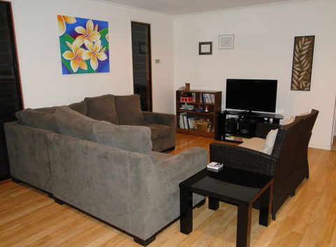 Dolphin Cove Apartment - Holiday Sunshine Coast 0