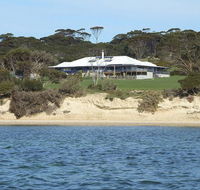 Doyles on the Bay Kingscote - Sunshine Coast Tourism