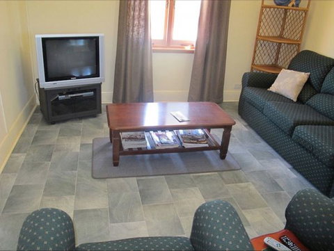 Ellison's Holiday Home - Sunshine Coast Tourism 3