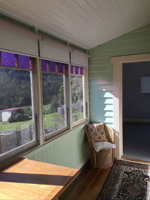 Fred's Place,  Derby - Sunshine Coast Tourism 7