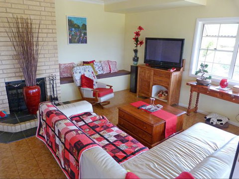 Grovely House Bed And Breakfast - Sunshine Coast Tourism 1