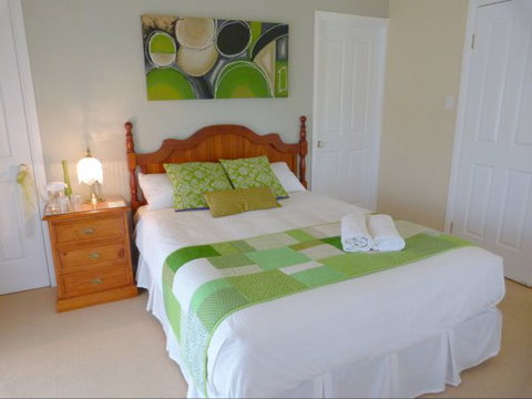 Grovely House Bed And Breakfast - Sunshine Coast Tourism 4