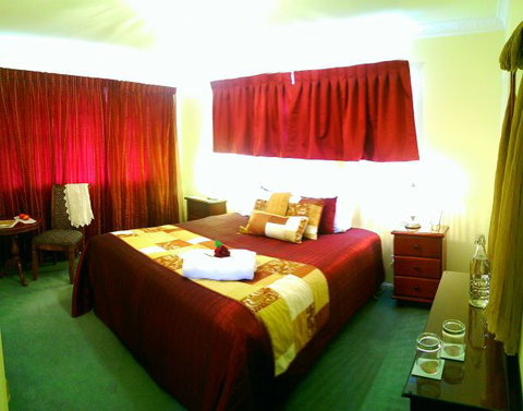 Grovely House Bed And Breakfast - Sunshine Coast Tourism 7