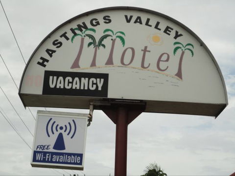 Hastings Valley Motel - Sunshine Coast Tourism 3