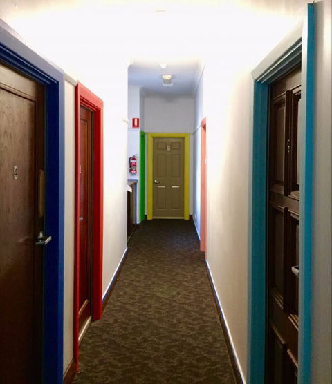 Irish Murphy's Hostel - Sunshine Coast Tourism 5