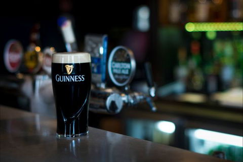 Irish Murphy's Hostel - Sunshine Coast Tourism 7