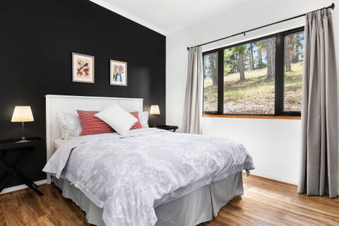 Karawatha Cottages B&B - Holiday Sunshine Coast 5