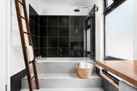 Karawatha Cottages B&B - Holiday Sunshine Coast 6