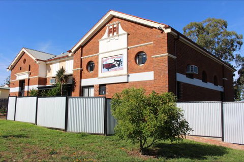 Kindra Apartments - Sunshine Coast Tourism 0