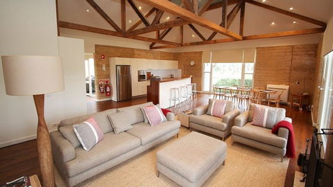 The Menzies Retreat - Holiday Sunshine Coast 0