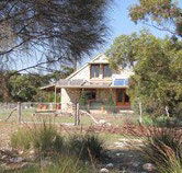 Broken Gum Country Retreat - Holiday Sunshine Coast