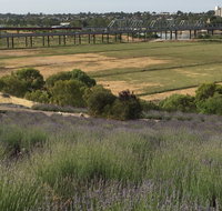 Brayfield Cottage - Sunshine Coast Tourism