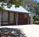 Cherry Farm Cottage - Holiday Sunshine Coast