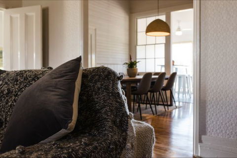 Mount Ophir Estate - The Gatehouse - Sunshine Coast Tourism 1