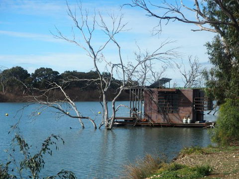 Murray Bridge Marina Camping And Caravan Park - Holiday Sunshine Coast 1