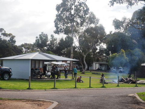 Murray Bridge Marina Camping And Caravan Park - Holiday Sunshine Coast 5