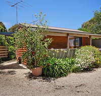 Ocean Grove Cedar Cabins - Holiday Sunshine Coast