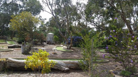 Padthaway Caravan Park - Holiday Sunshine Coast 3