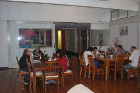 Port Adelaide Backpackers - Sunshine Coast Tourism 3