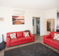 RED FIN part of BLUE FIN HOLIDAY HOMES - Sunshine Coast Tourism