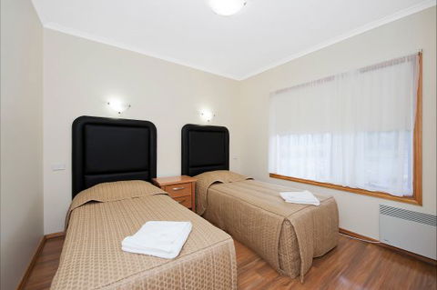 Reef View Apartments - Sunshine Coast Tourism 2