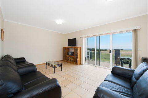 Reef View Apartments - Sunshine Coast Tourism 4