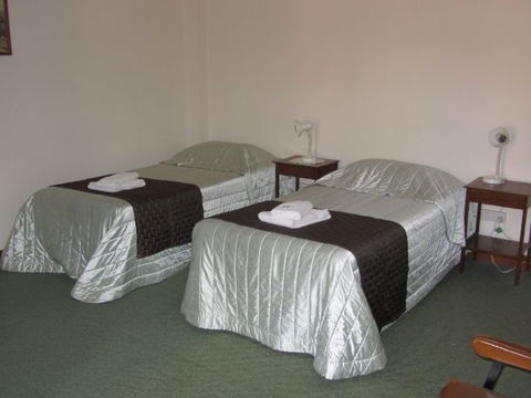 SACWA Accommodation - Holiday Sunshine Coast 3
