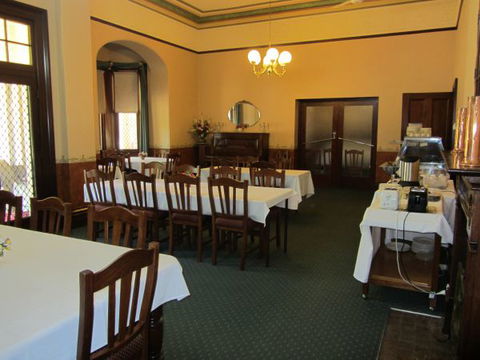 SACWA Accommodation - Holiday Sunshine Coast 4
