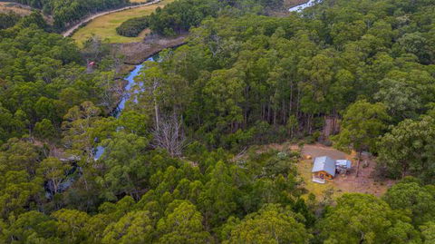 Saintys Creek Cottage - Sunshine Coast Tourism 1