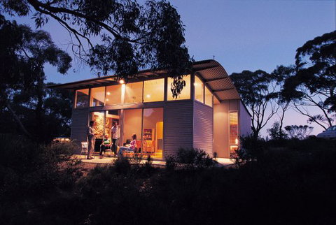 Southern Ocean Retreats - Ridgetop Retreats - Sunshine Coast Tourism 1
