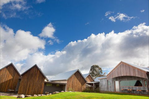 Spring Spur Stay - Sunshine Coast Tourism 0