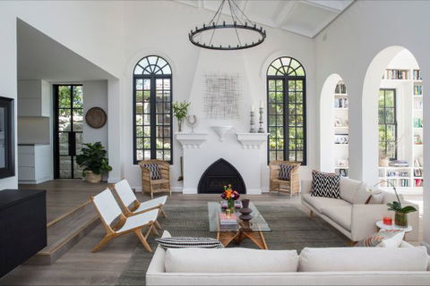 Spanish Manor - Holiday Sunshine Coast 1