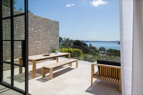 Spanish Manor - Holiday Sunshine Coast 7