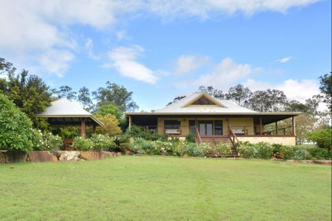 Tellace Estate Homestead - Sunshine Coast Tourism 0