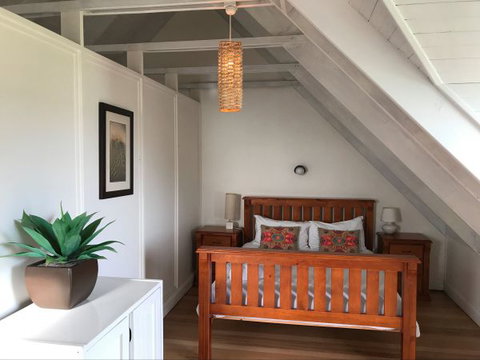 The Caledonian Inn - Sunshine Coast Tourism 4