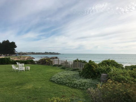 The Caledonian Inn - Sunshine Coast Tourism 5