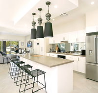 The Grape Escape Hunter Valley - Holiday Sunshine Coast