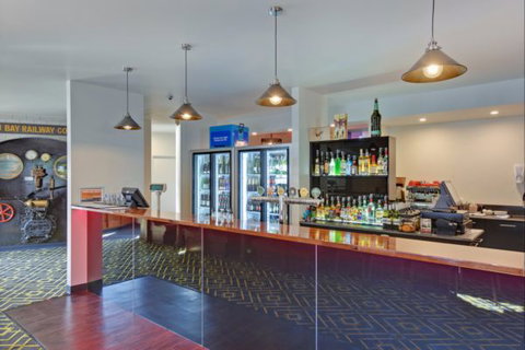 Burnie Central Townhouse Hotel  - Holiday Sunshine Coast 1