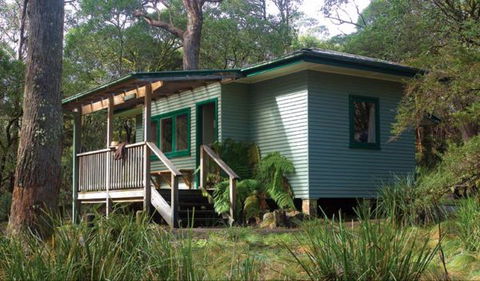 Toms Cabin - Sunshine Coast Tourism 0