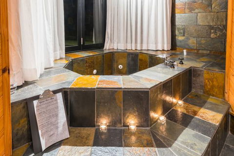 Waterfall Springs Retreat And Wildlife Sanctuary - Holiday Sunshine Coast 3