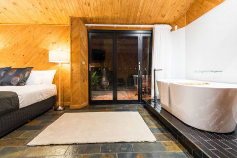 Waterfall Springs Retreat And Wildlife Sanctuary - Holiday Sunshine Coast 5