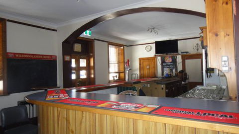 Wildongoleechie Hotel - Holiday Sunshine Coast 1