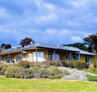 Wild Dog Rise - Sunshine Coast Tourism
