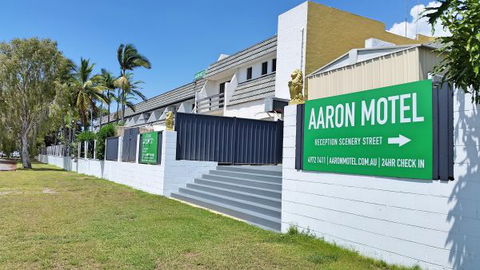 Aaron Motel - Holiday Sunshine Coast 0